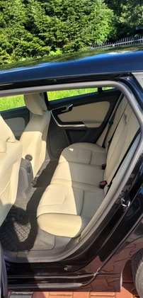 Volvo V60 cena 32900 przebieg: 210000, rok produkcji 2011 z Dolsk małe 56